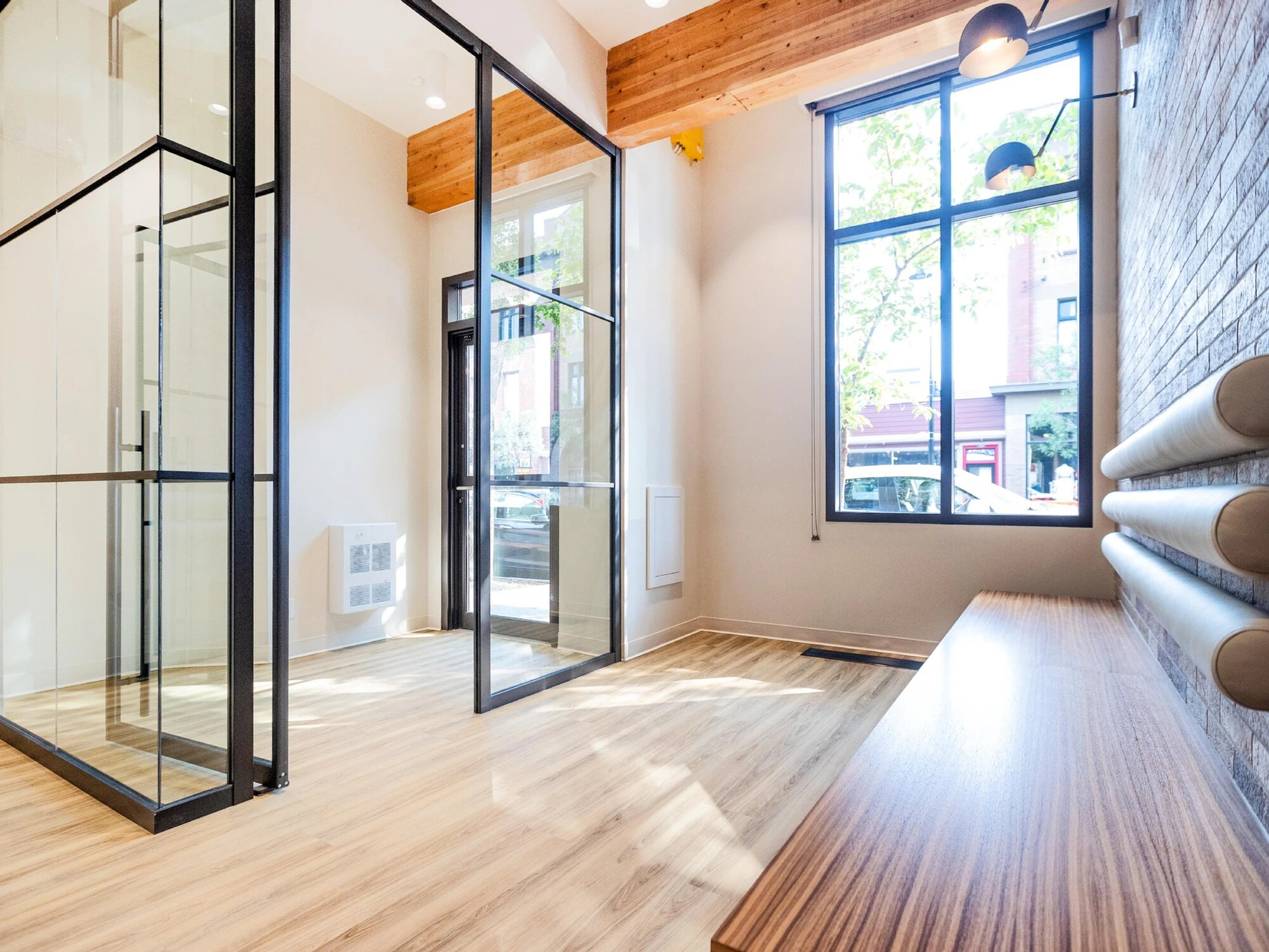 Confluence Dental glass partition entry corridor
